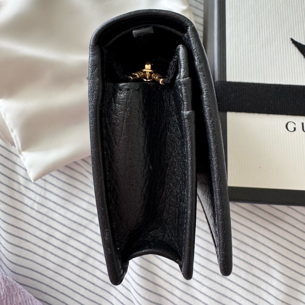 Gucci Black Pebbled Leather Wallet with Gold Double G - Picture 5 of 9
